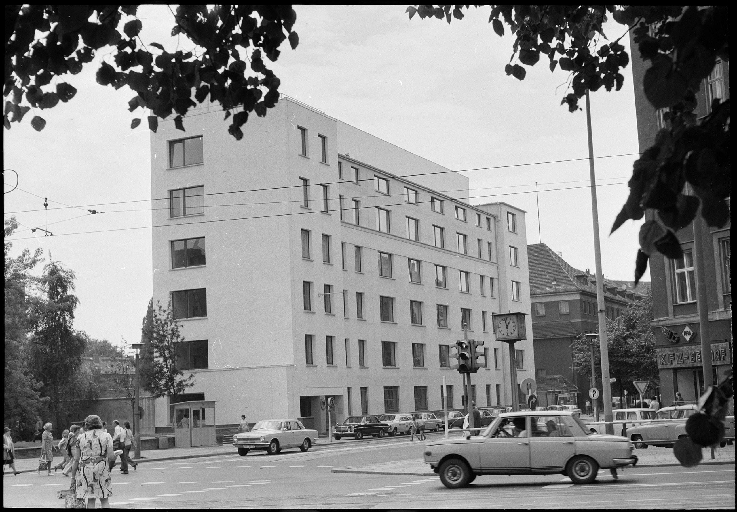 Die Ständige Vertretung der Bundesrepublik Deutschland in der DDR, Hannoversche Straße 30, in Ost-Berlin 1974